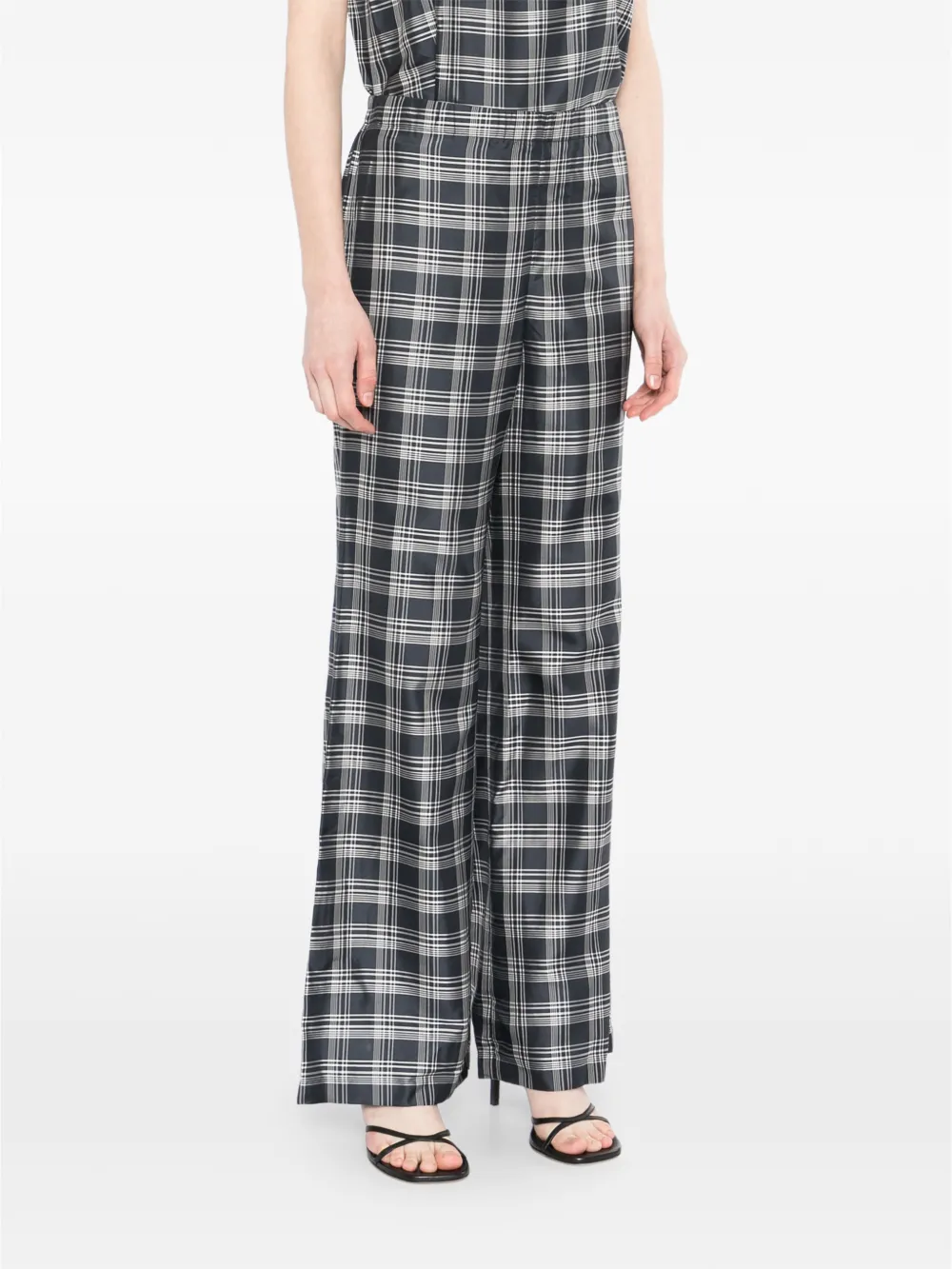 Theory Fluid broek Zwart