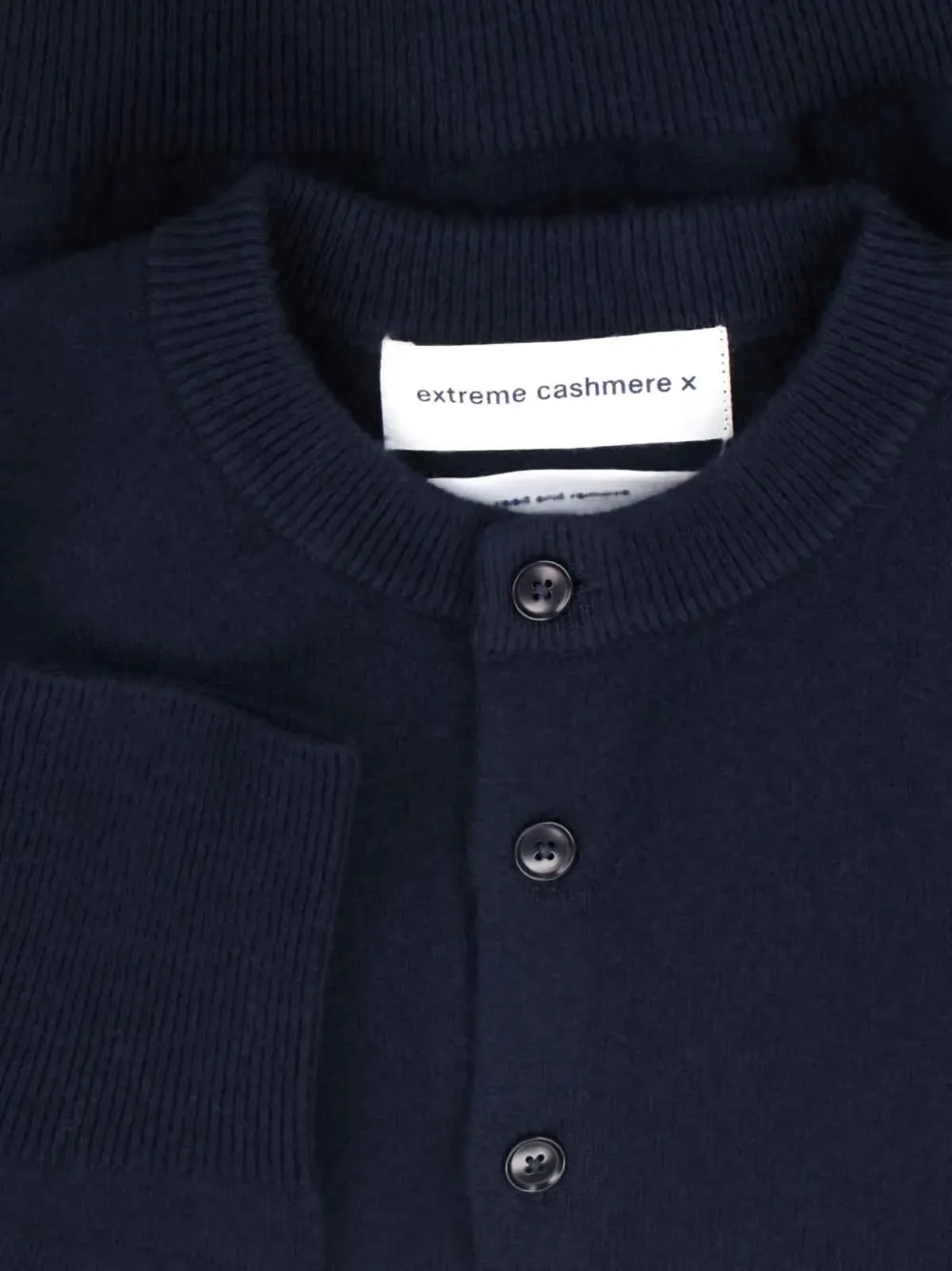 extreme cashmere Button Little vest Blauw