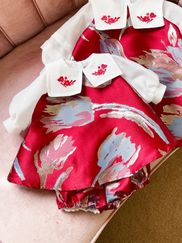 Hucklebones London floral-embroidered Shift Dress | Red | FARFETCH GE Hucklebones London floral-embroidered Shift Dress | Red | FARFETCH GE