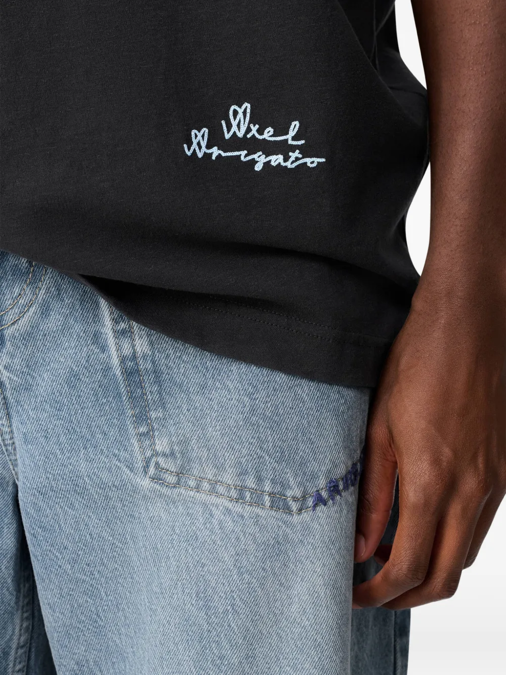 Axel Arigato Saba T-shirt Zwart