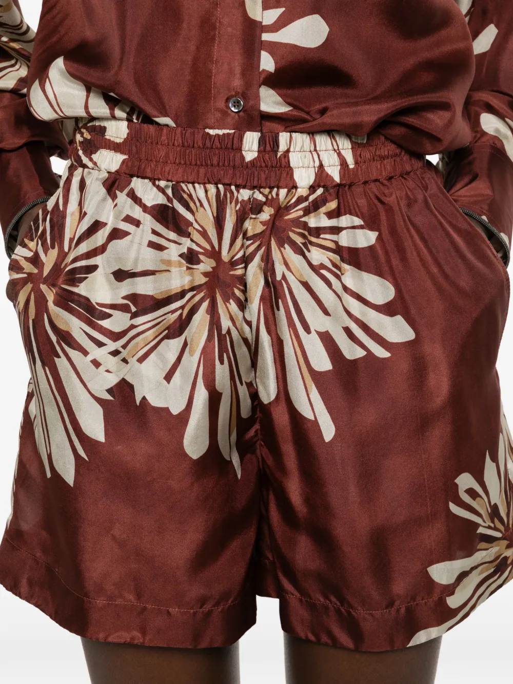 Brunello Cucinelli Zijden shorts met bloemenprint Bruin