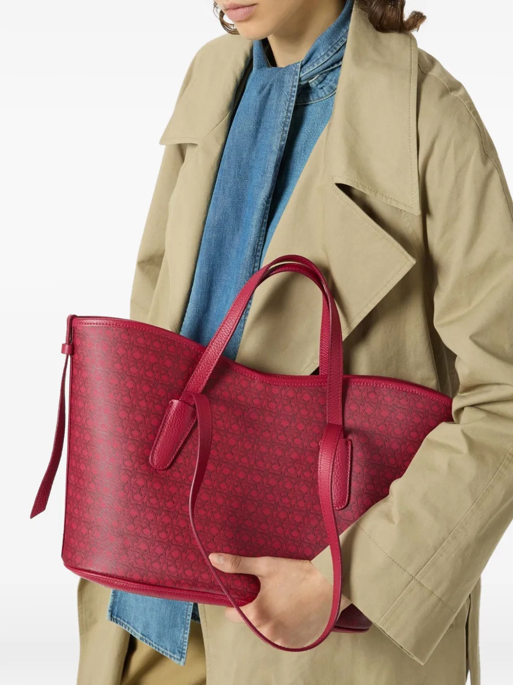 Coccinelle Mantas monogram-pattern tote bag - Rosso