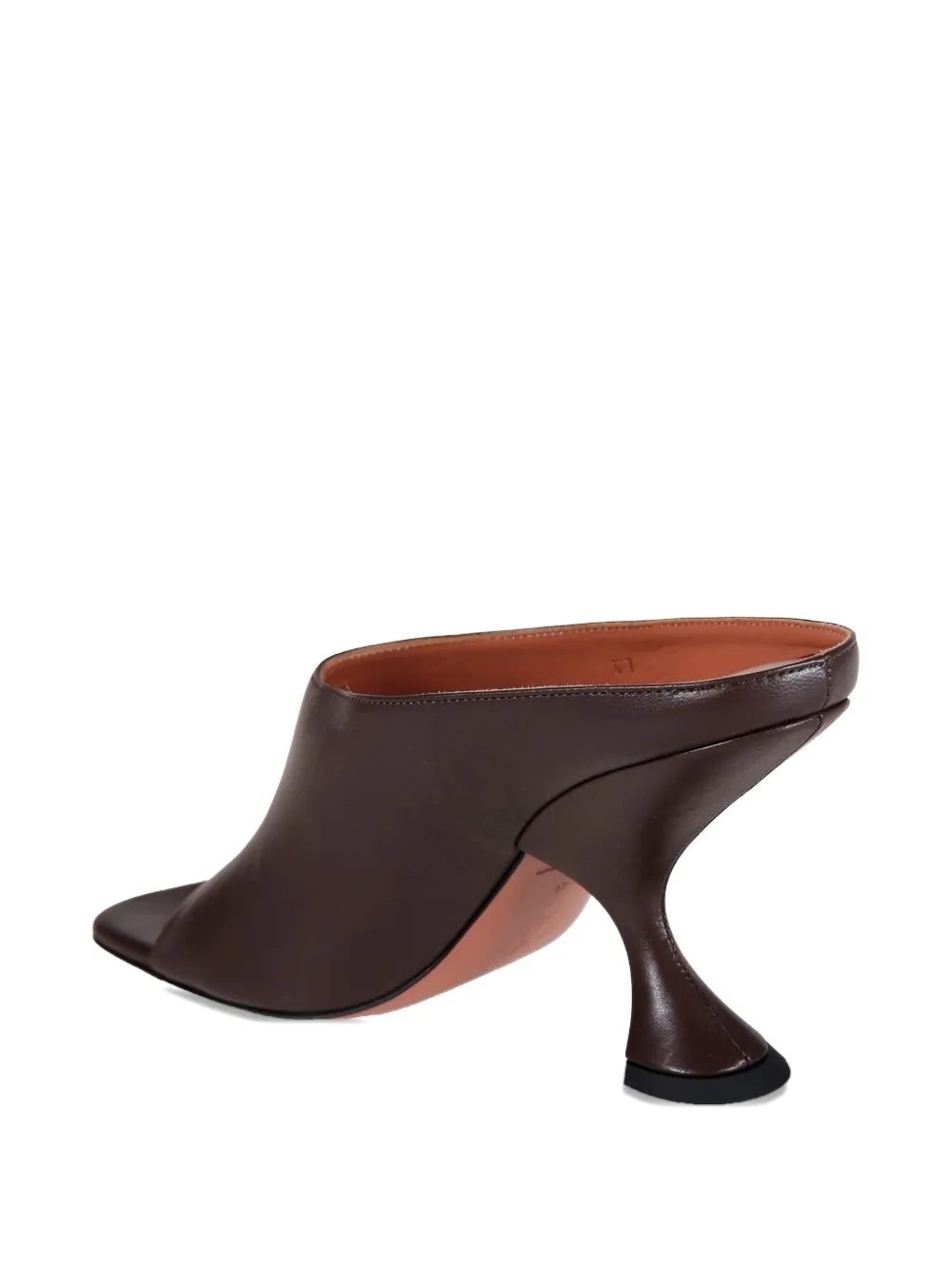 Amina Muaddi Uma sandalen met open neus Bruin