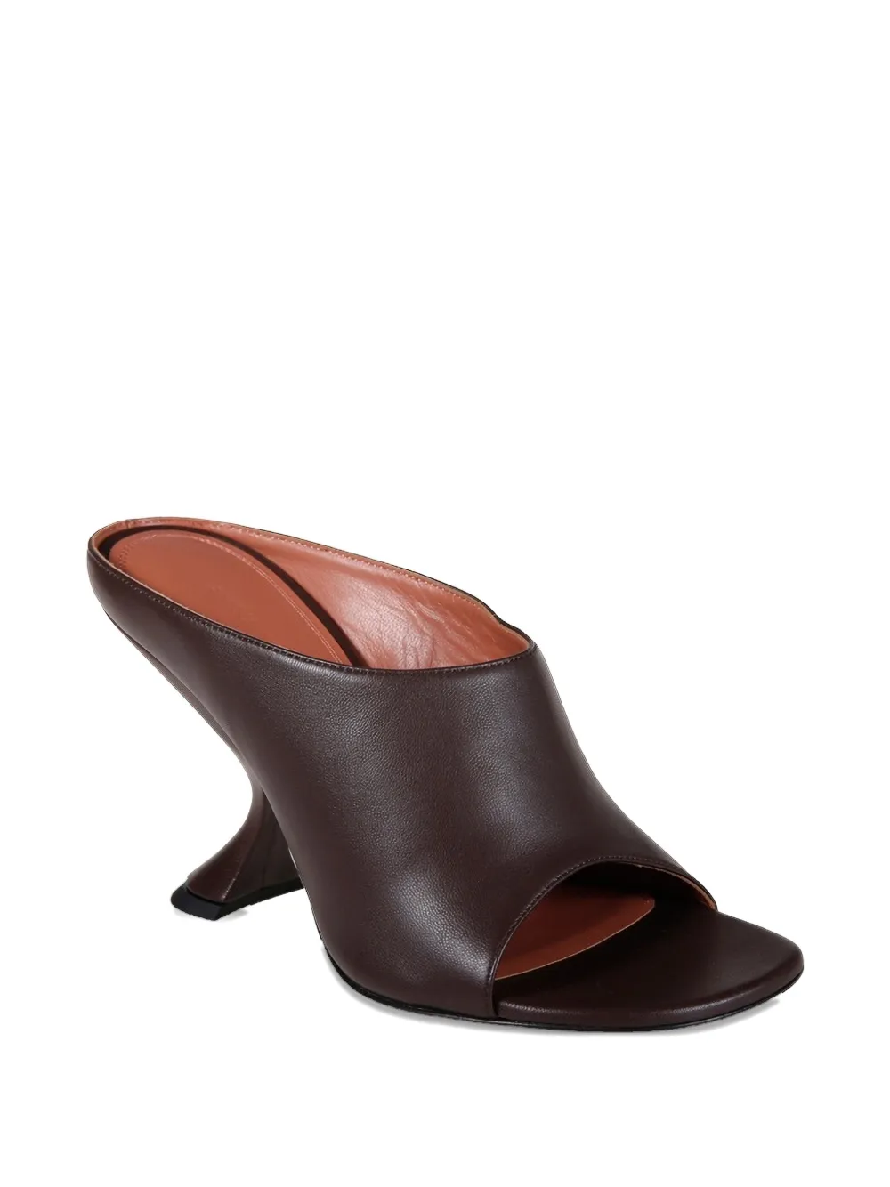 Amina Muaddi Uma sandalen met open neus Bruin