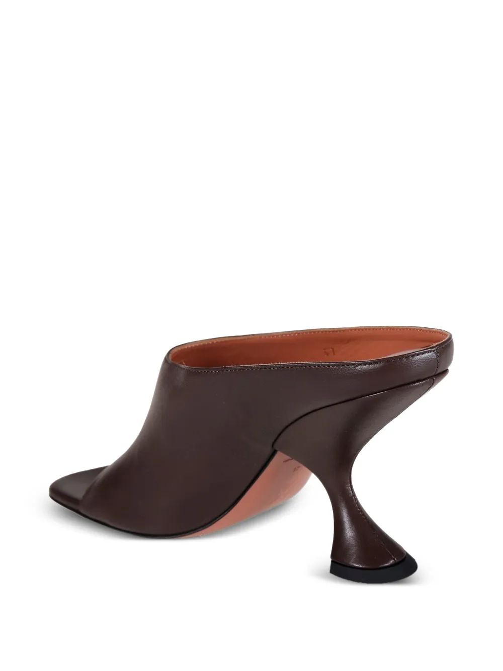 Amina Muaddi Uma sandalen met open neus Bruin