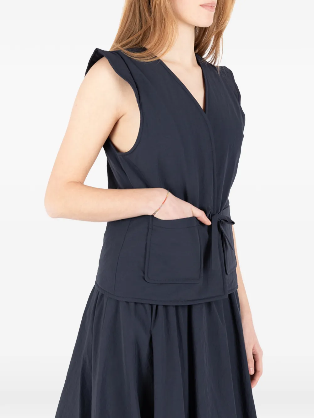 Société Anonyme Top met V-hals en strikdetail Blauw