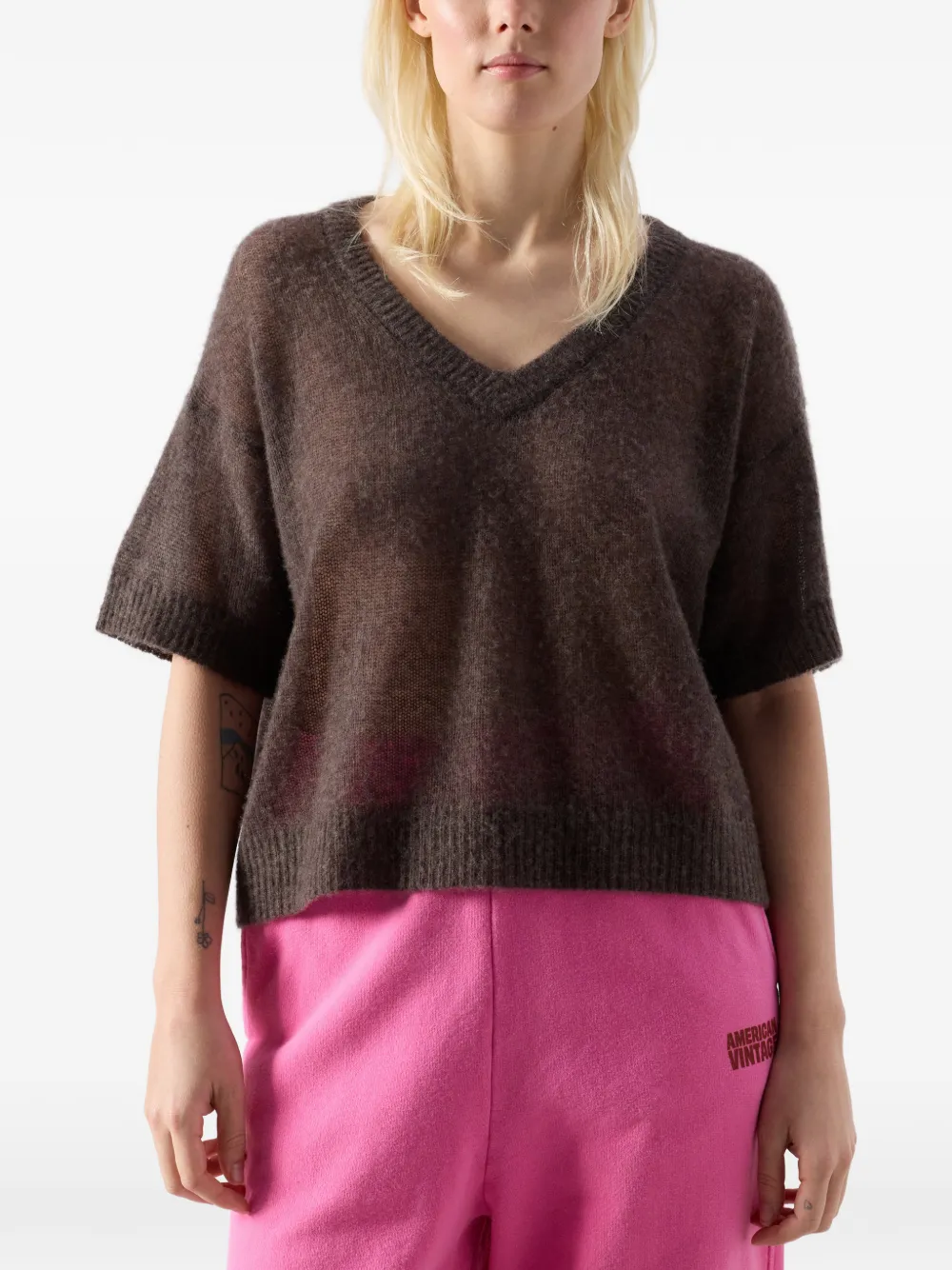 American Vintage Bodyrow T-shirt met V-hals Bruin