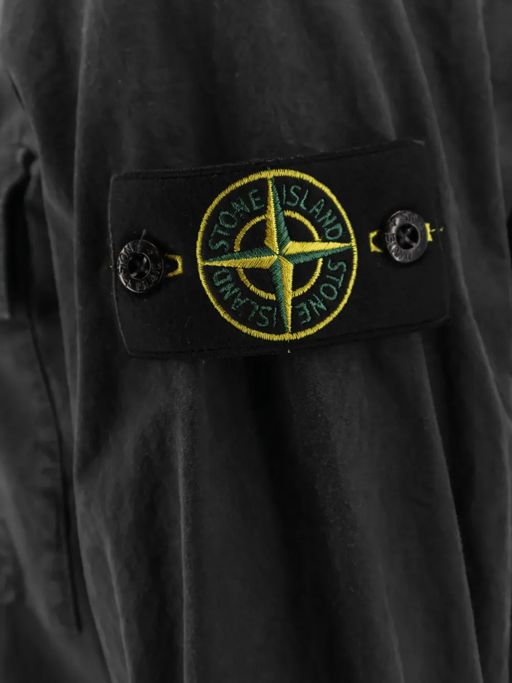 トップス Stone  FlapPocket Logo Patch Shirt Stone Island flap-pocket logo-patch Shirt | Grey | FARFETCH ID