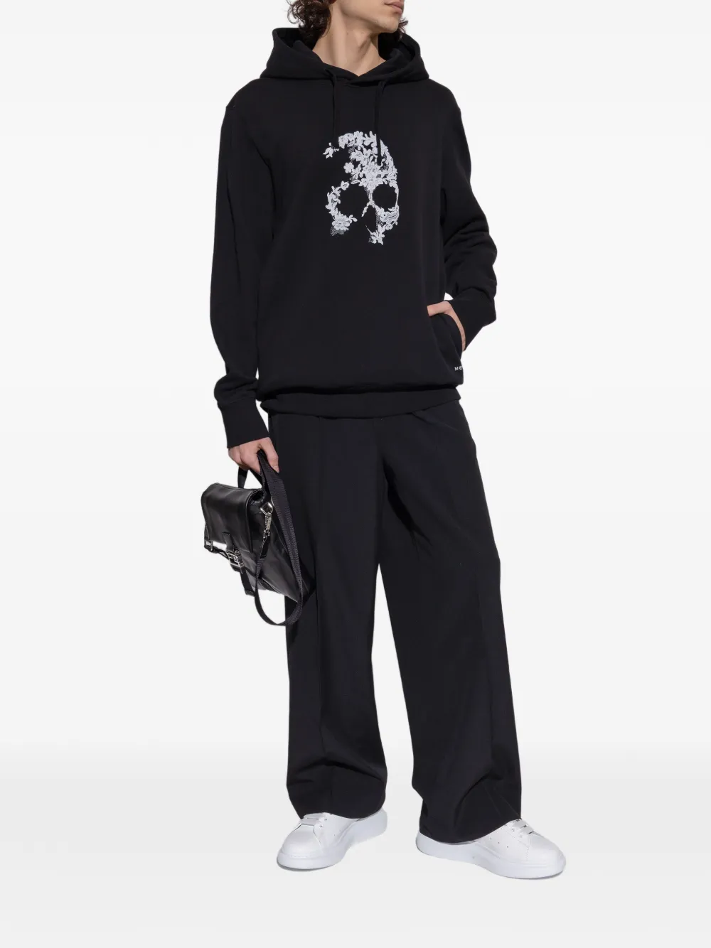 Alexander McQueen Sneakers met verfraaide hak Wit