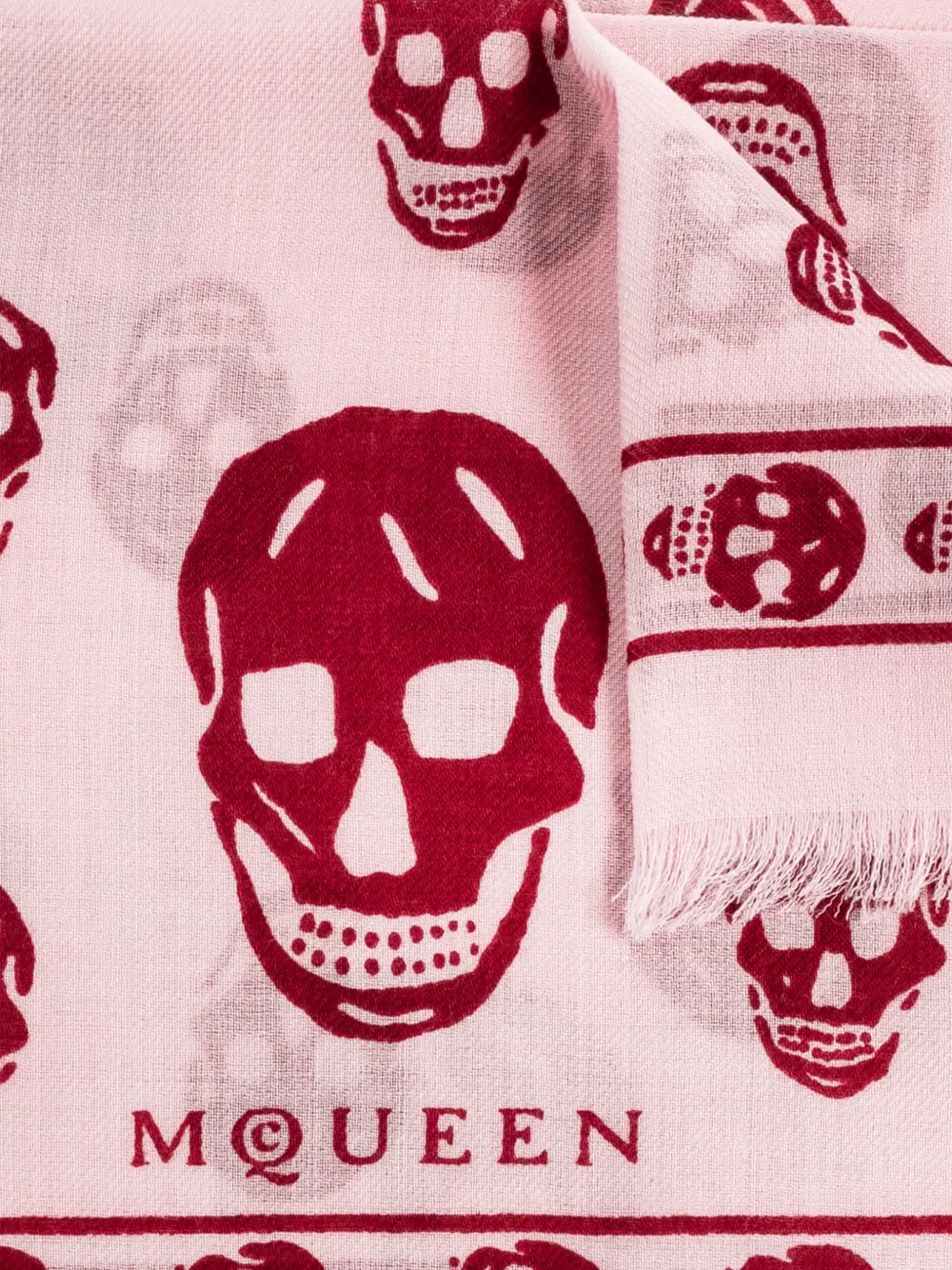 Alexander McQueen skull-print fringed scarf - Roze