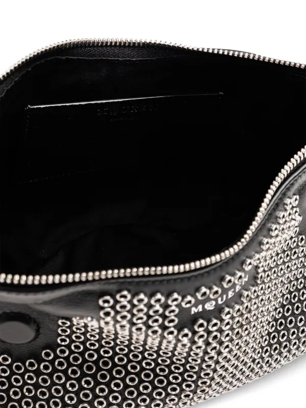 Alexander McQueen スタッズ クラッチバッグ | ブラック | FARFETCH JP