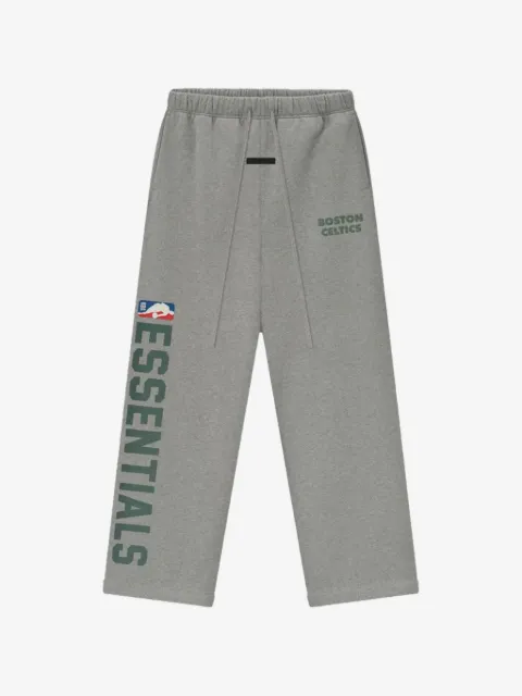 FEAR OF GOD ESSENTIALS Calça x NBA Boston Celtics