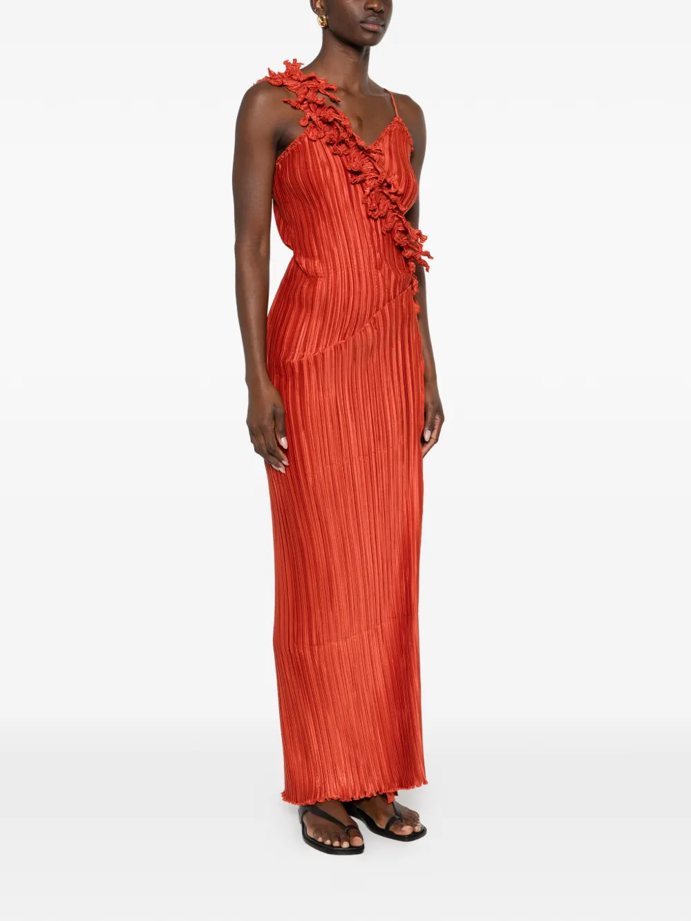  Daphne Valente Cyclon Ruffled Plissé Maxi Dress - Red 