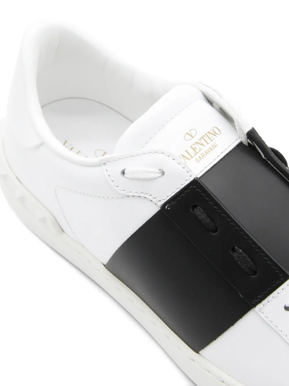 Valentino Garavani stud-detail sneakers Wit