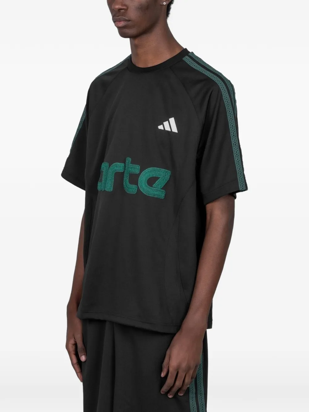Adidas x Arte Antwerp T-shirt met 3 strepen logo - Zwart