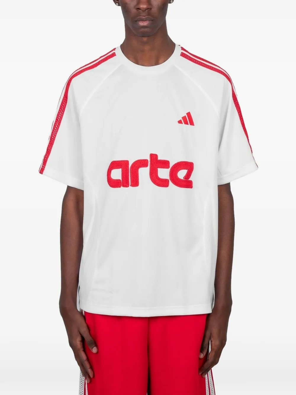 adidas x Arte Antwerp T-shirt con dettaglio a 3 righe - Bianco