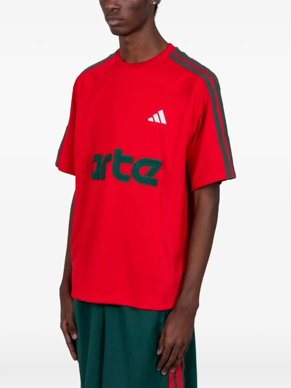 Adidas x Arte Antwerp T-shirt met 3 strepen logo - Rood