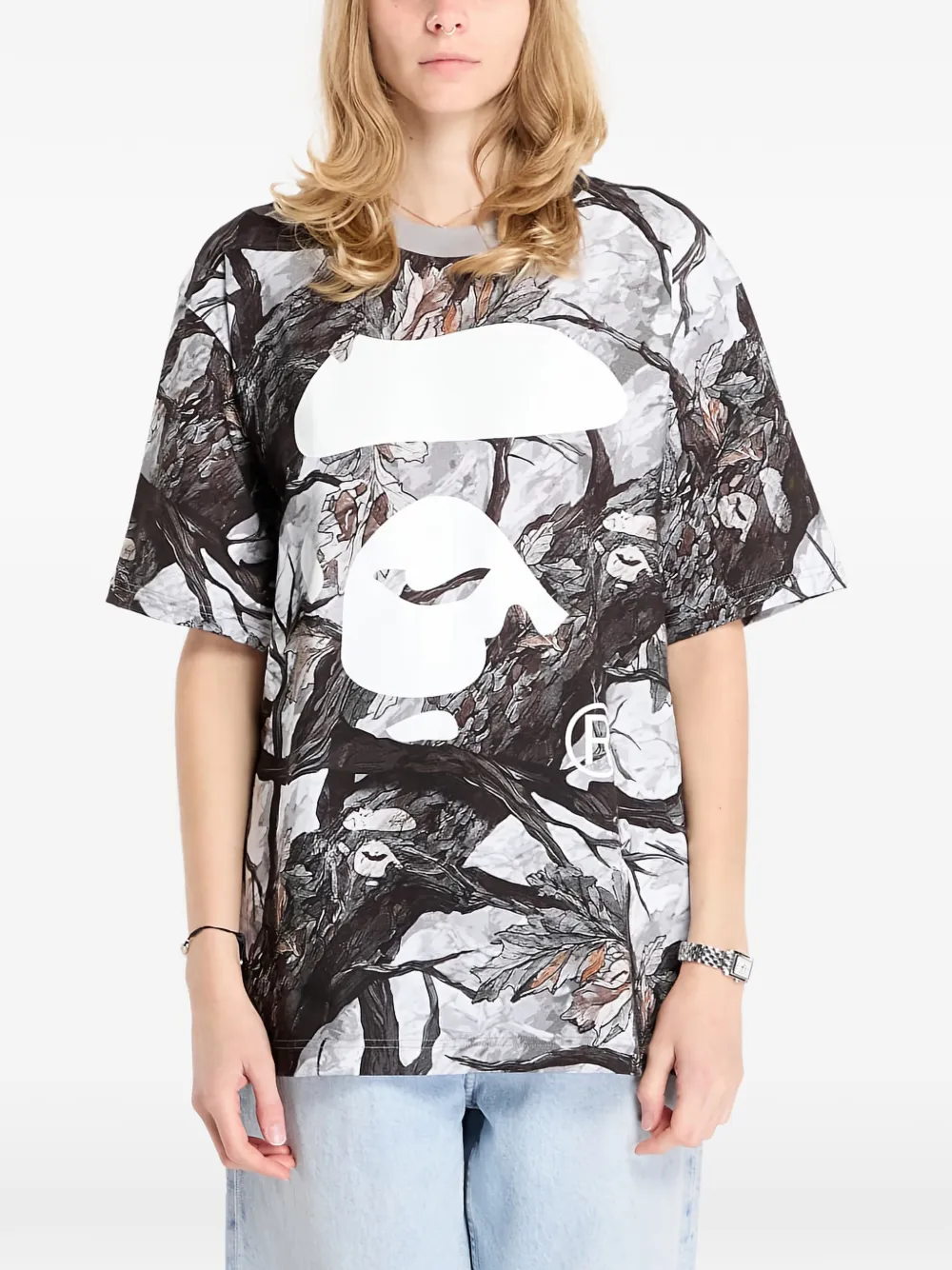 A BATHING APE Tree Edge Ape Face T-shirt met camouflageprint Wit