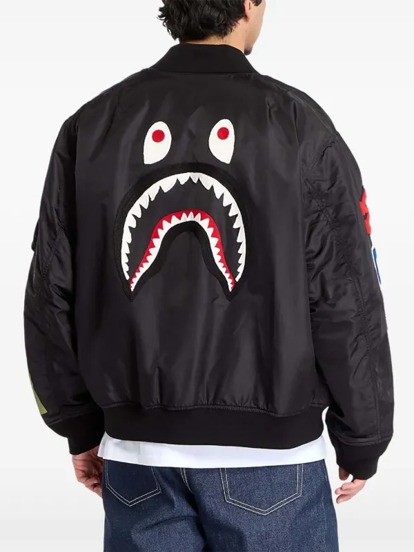 A BATHING APE® Shark Ma-1 ボンバージャケット | ブラック | FARFETCH JP