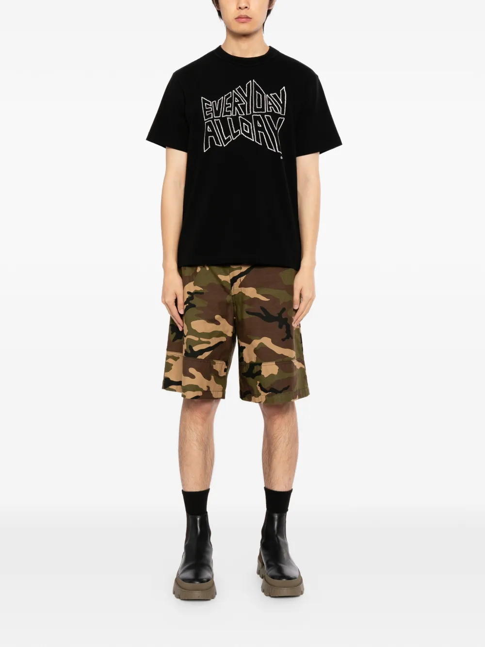 Sacai graphic crew neck T-shirt - Zwart