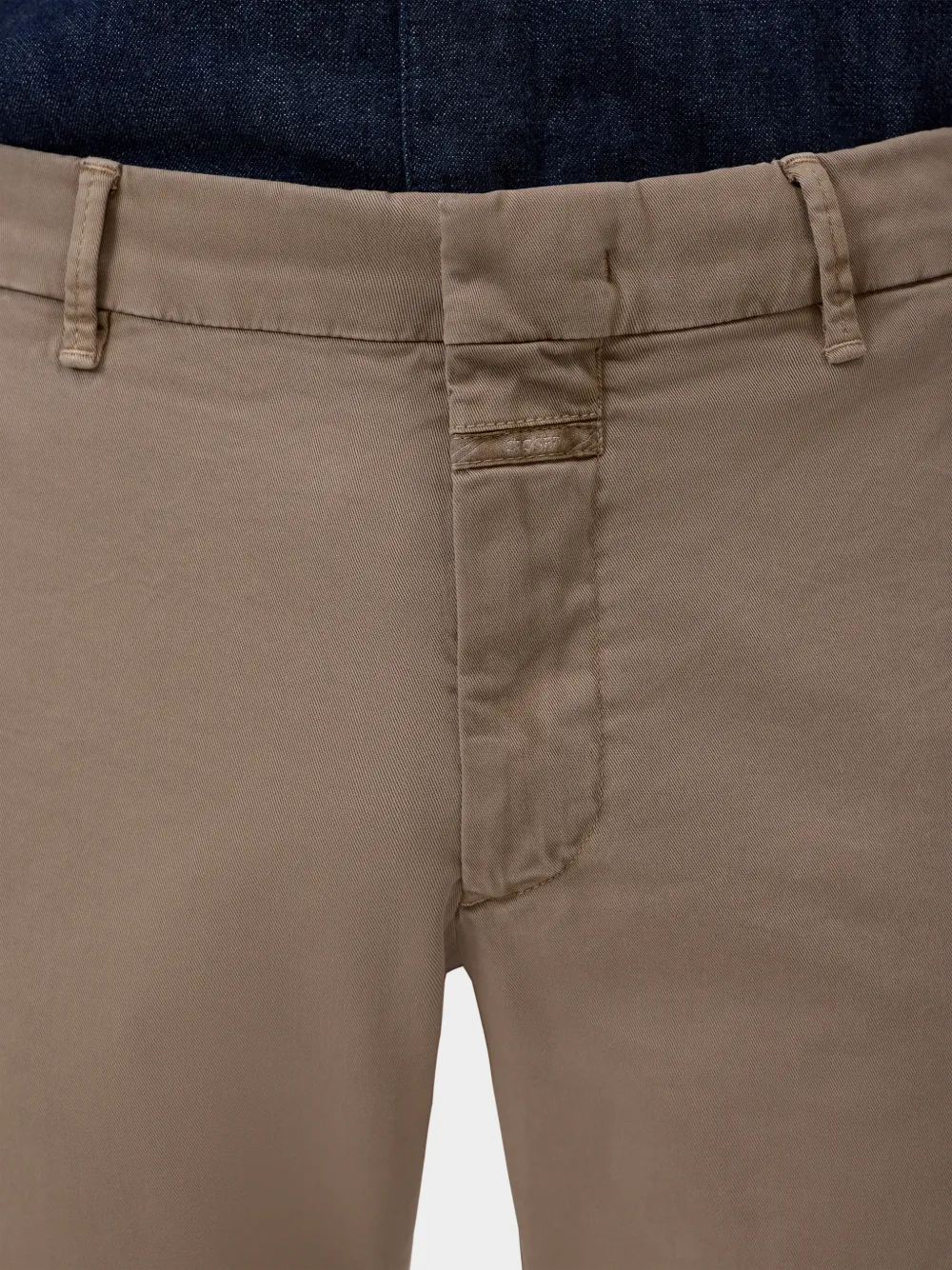 Closed Clifton True slim chino trousers Beige