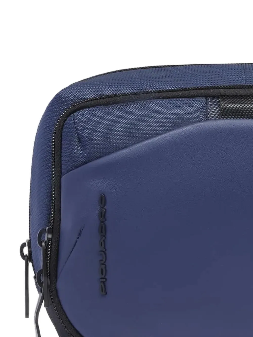 PIQUADRO Toilettas met logo-reliëf Blauw