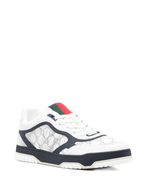 Gucci ロゴパターン スニーカー | ホワイト | FARFETCH JP