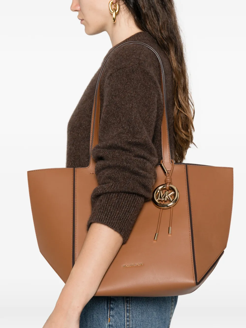 Michael Michael Kors Jordi logo-pendant tote bag - Bruin