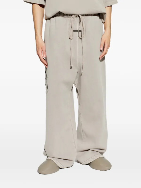 FEAR OF GOD ESSENTIALS logo-print Track Pants | Grey | FARFETCH
