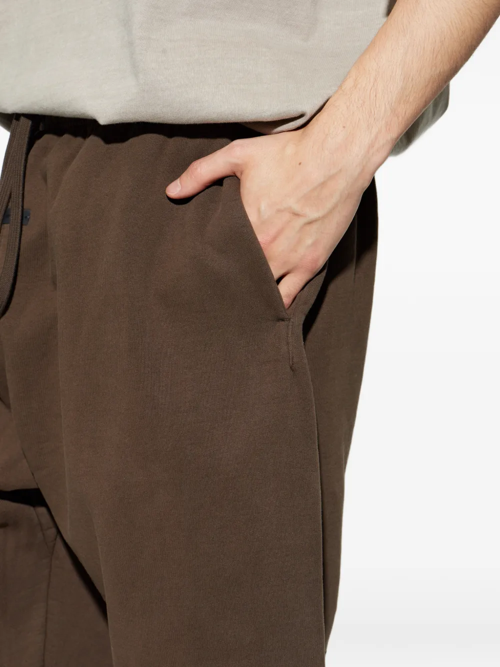 FEAR OF GOD ESSENTIALS Trainingsbroek met trekkoord Bruin