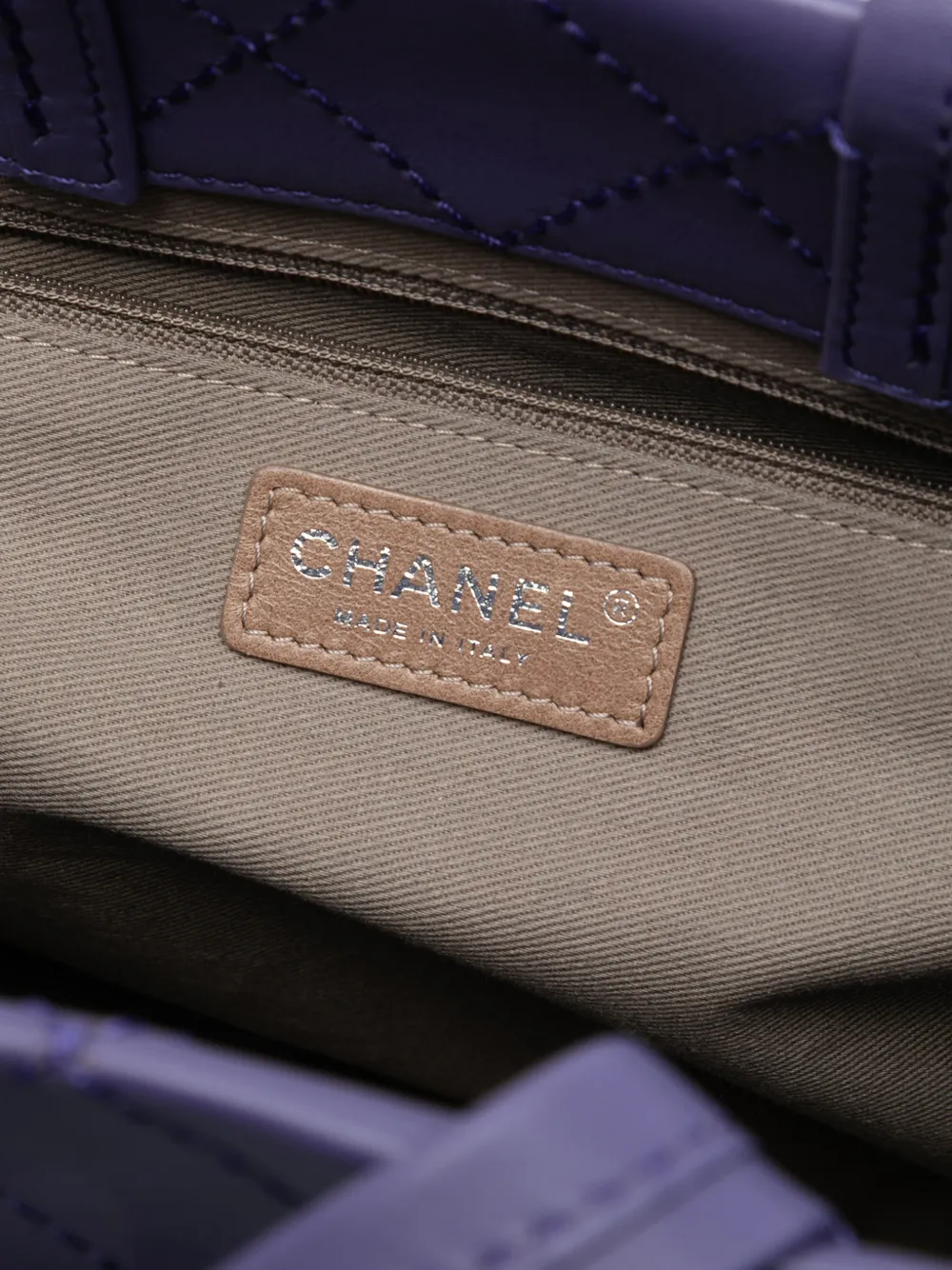 2014-2015 Medium Cc Quilted Calfskin Pocket Tote Satchel