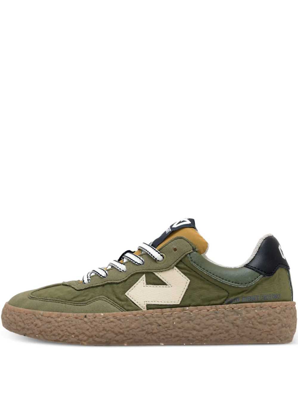 ID.EIGHT Uriduri arrow-detail sneakers - Grün