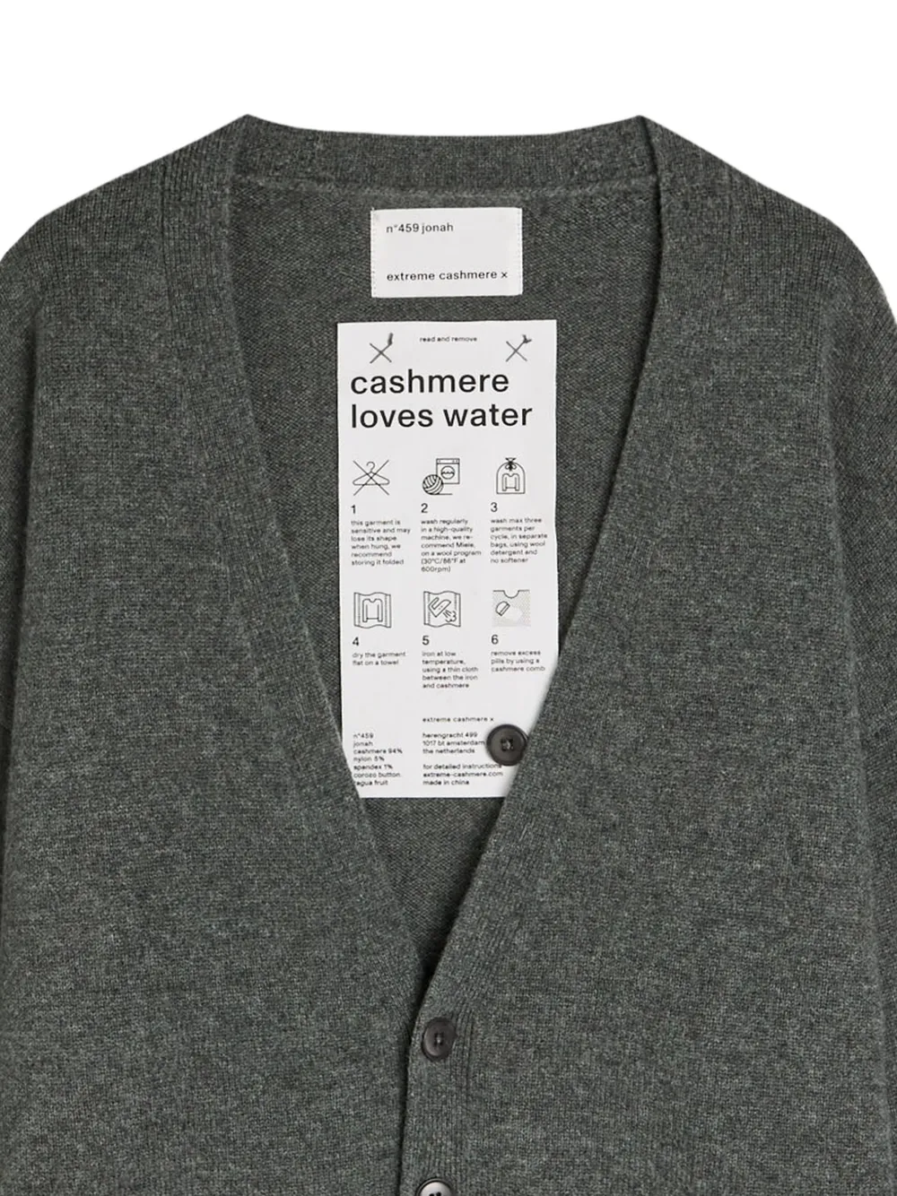 extreme cashmere N°459 Jonah vest met knopen Grijs
