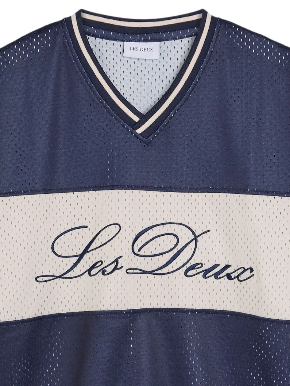 Les Deux playera Bronson | Playeras | Image 2