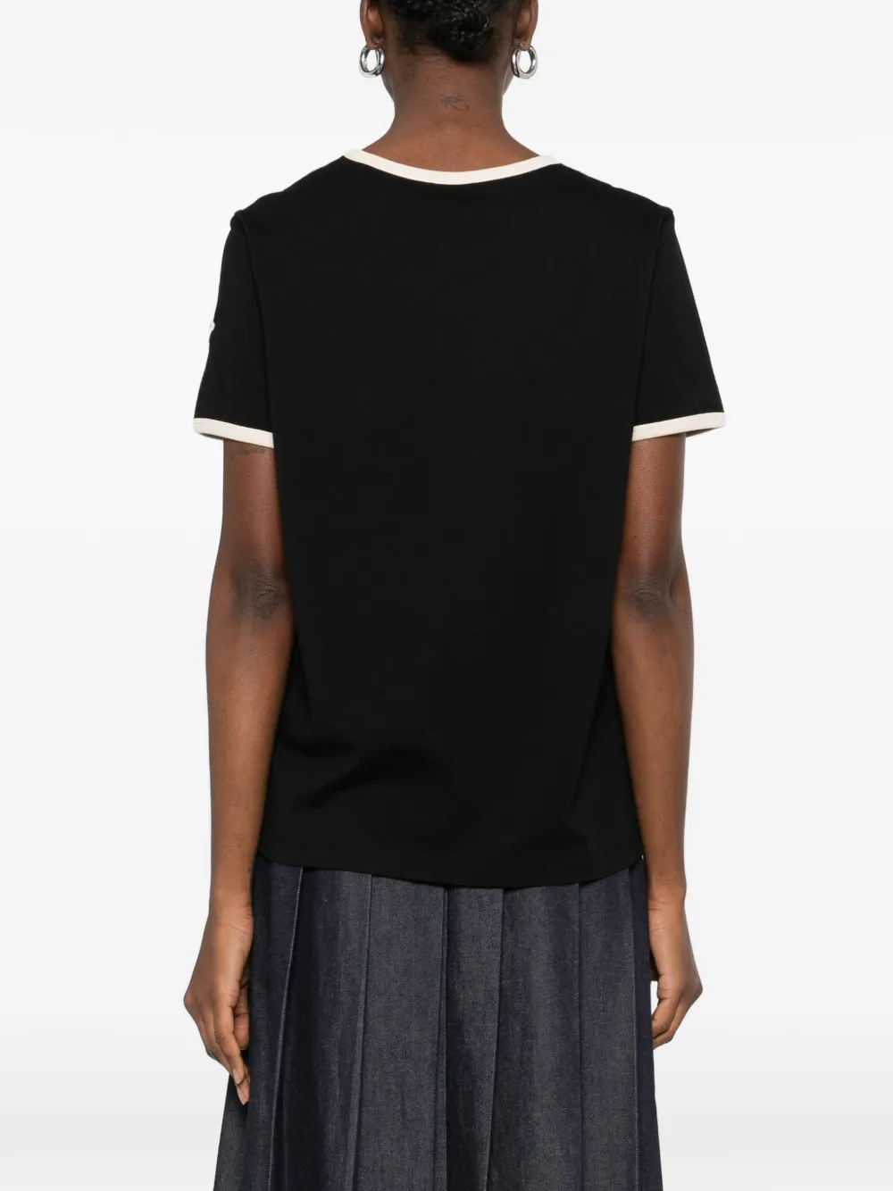 Moncler T-shirt met geborduurd logo Zwart
