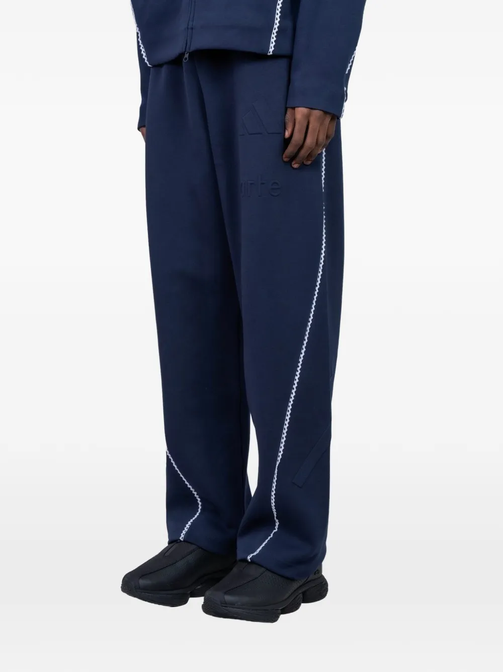 Adidas x Arte Antwerp trainingsbroek met logo-reli&euml;f - Blauw