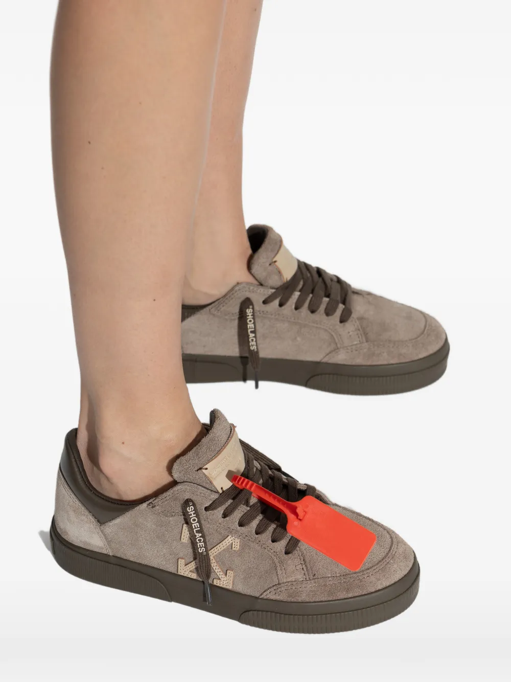 Off-White Low Vulcanized sneakers Bruin