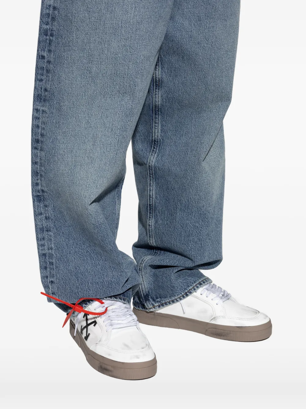 Off-White Leren sneakers met Arrow-patroon Wit