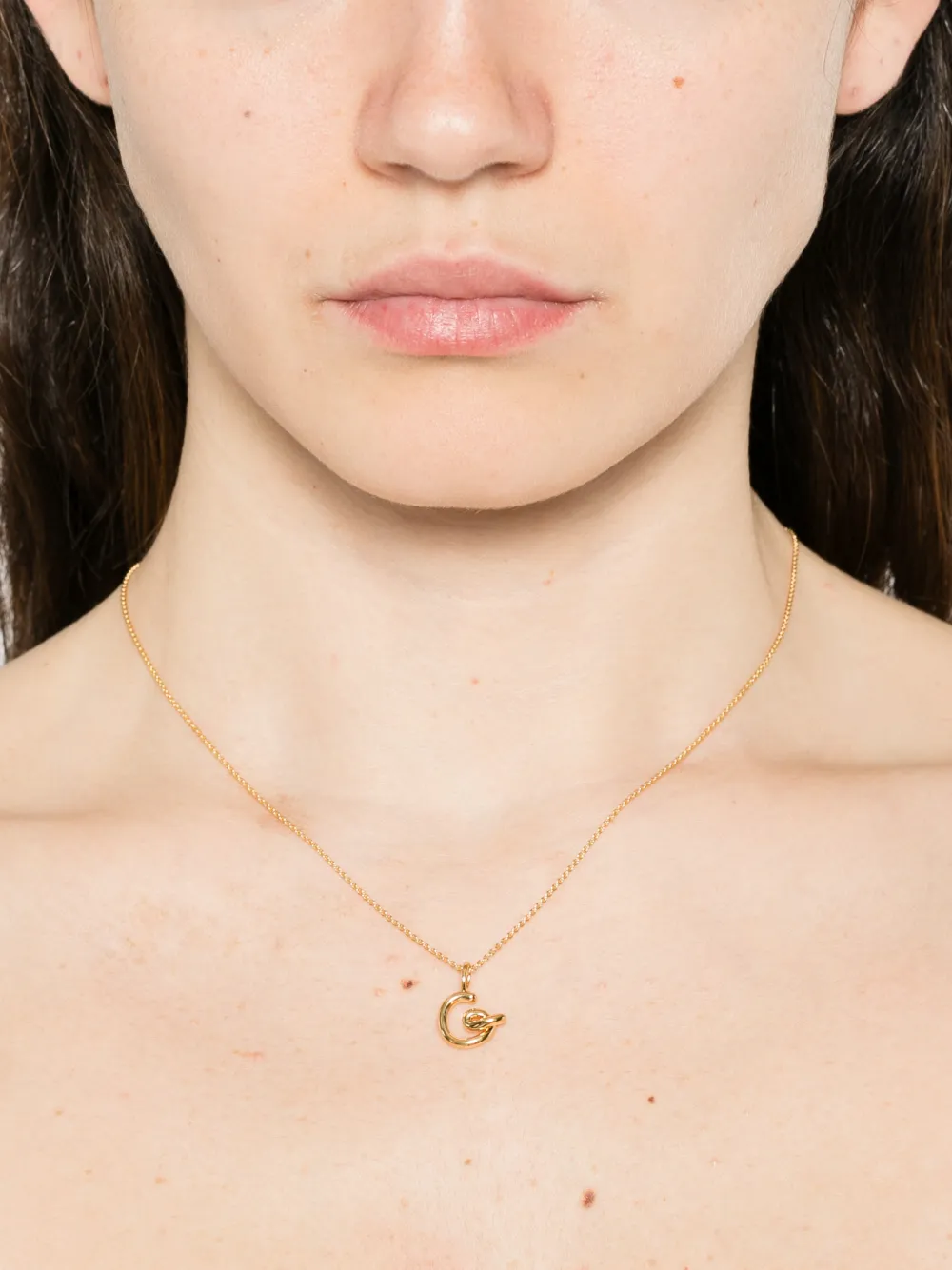 Curly Molten Mini Inicial-C Necklace
