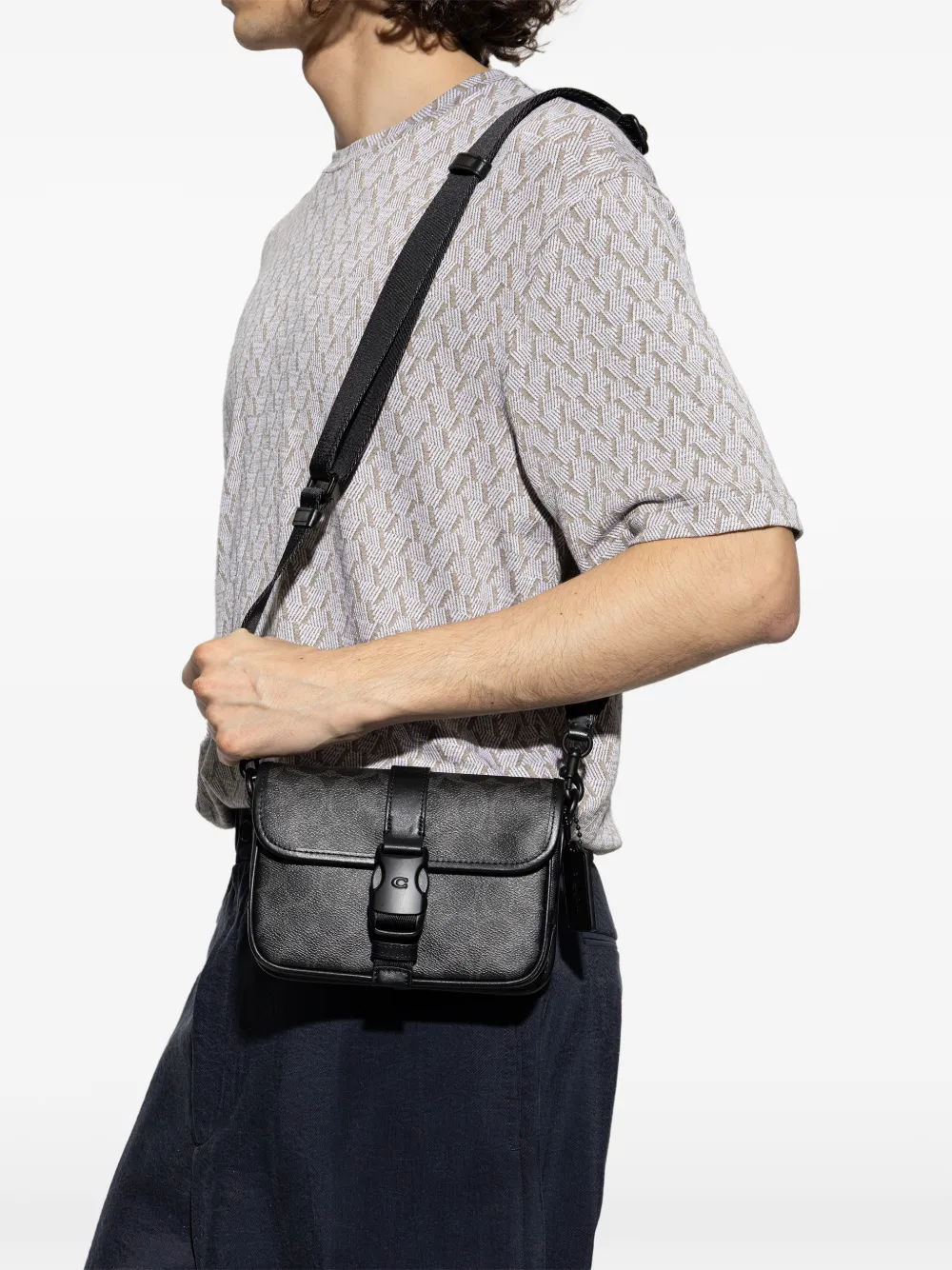 Coach League logo-patterned shoulder bag - Zwart