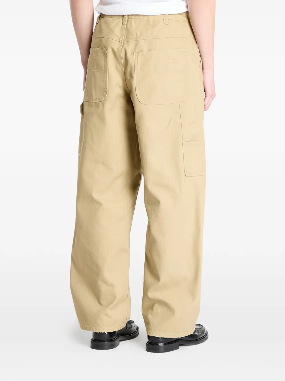 Nike Cargo broek met geborduurd vlak Beige