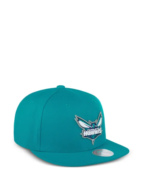 Mitchell & Ness كاب 'تشارلوت هورنتس تيم غراوند 2.0'