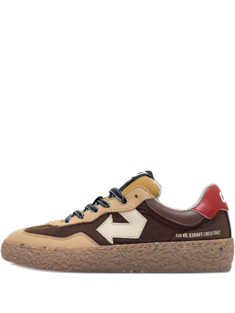 ID.EIGHT Uriduri arrow-detail sneakers