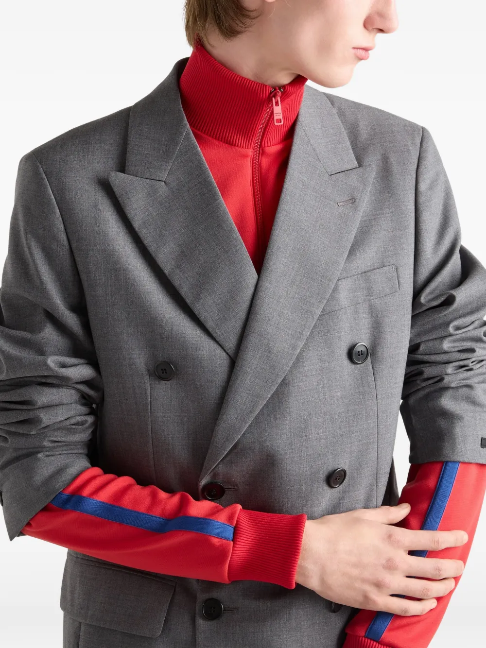 Prada Blazer met dubbele rij knopen en puntige revers Grijs