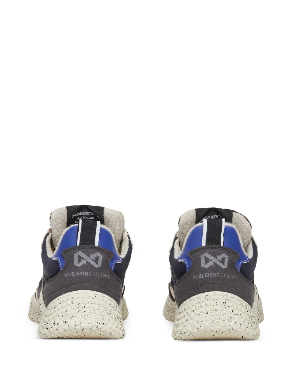 Hana Arrow-Detail Sneakers