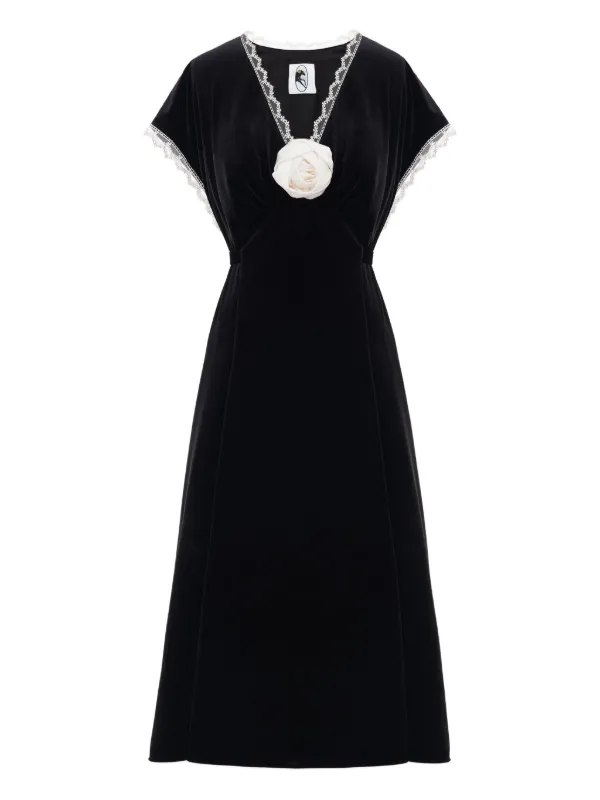 The Genus Rosa Velvet Dress in Black Black / S