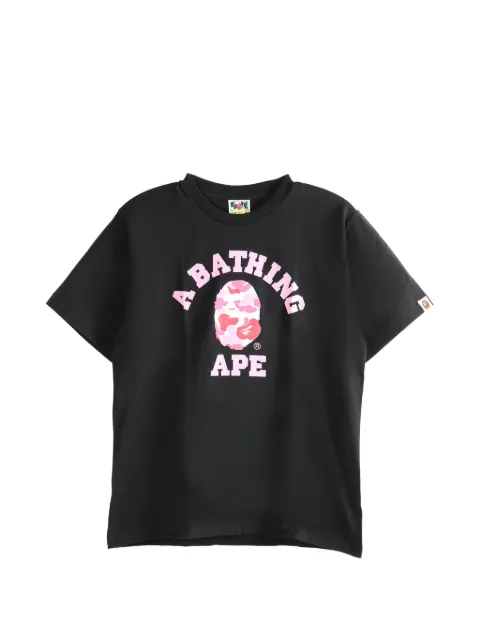 A BATHING APE® playera con logo estampado