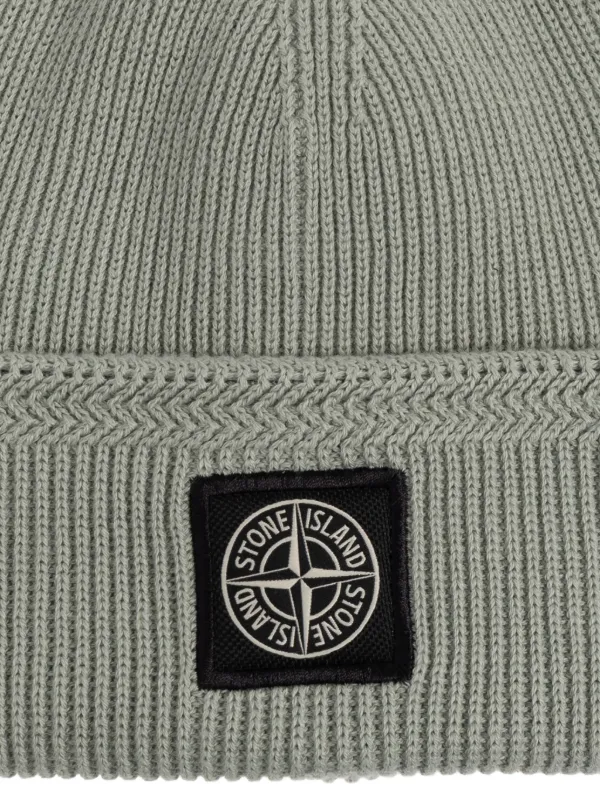 STONE  ロゴパッチビーニーハット　グレー Stone Island ロゴパッチ ハット | グレー | FARFETCH JP