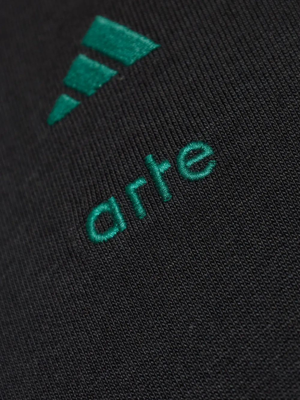 adidas x Arte Antwerp T-shirt met logo en korte mouwen Zwart