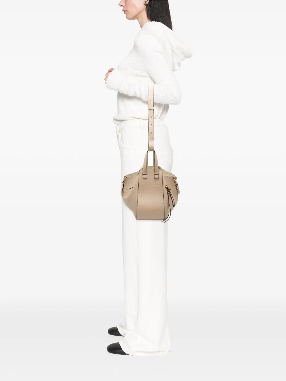 Loewe Pre-Owned 2020 Small Leather Hammock satchel | Pre-Owned | Image 2